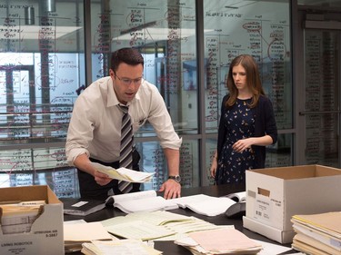 Ben Affleck and Anna Kendrick star in "The Accountant."