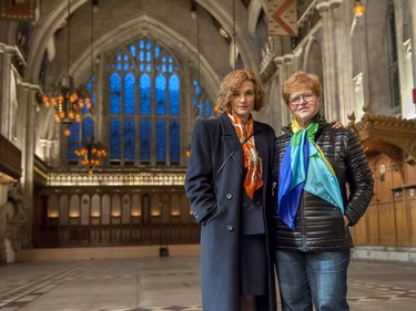 Actor Rachel Weisz (L) and author Deborah Lipstadt on the set of  "Denial."