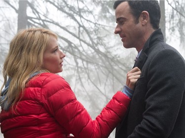 Haley Bennett and Justin Theroux star in "The Girl on the Train."