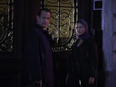 Tom Hanks and Sidse Babett Knudsen star in "Inferno."