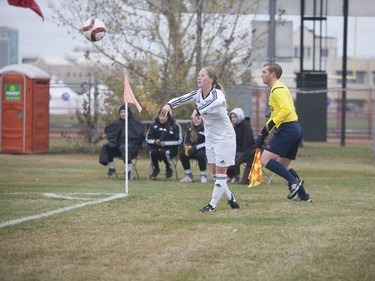 U of S Huskies #2 Rebecca Wentworth throws the ball in field during the game at the University of Saskatchewan in Saskatoon, October 29, 2016.