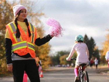 Participants walk and run at Canadian Breast Cancer Foundation's CIBC Run for the Cure at Prairieland Park in Saskatoon on October 2, 2016.