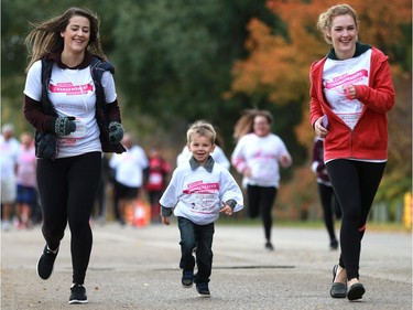 Participants walk and run at Canadian Breast Cancer Foundation's CIBC Run for the Cure at Prairieland Park in Saskatoon on October 2, 2016.