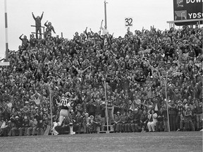 Steve Mazurak completes a 73-yard touchdown run as fans celebrate during a Saskatchewan Roughriders win over Edmonton in 1975.