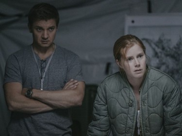 Jeremy Renner and Amy Adams star in "Arrival."