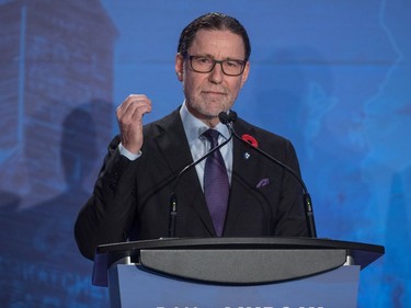 Conservative leadership candidate Dan Lindsay speaks during the Conservative leadership debate in Saskatoon, November 9, 2016.