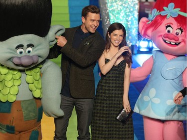 Actors Justin Timberlake and Anna Kendrick pose with two trolls after arriving to attend a publicity event for "Trolls" in London, England, September 29, 2016.