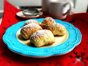 Petit pain au chocolat sweeten Christmas morning.