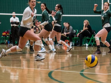 University of Saskatchewan Huskies women's volleyball libero #8 Jennifer Hueser looks back as a ball lands in bounds against the University of Manitoba Bisons during CIS Women's Volleyball action in Saskatoon, December 3, 2016.