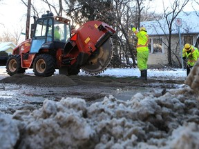 City of Saskatoon crews were cleaning up and repairing a significant water main break near the intersection of Duchess St. and 3rd Ave N. in Saskatoon on Jan. 16, 2017.