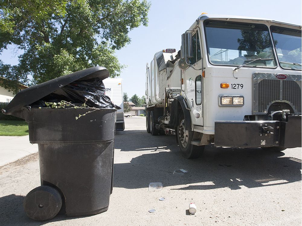 Saskatoon sending food, recyclable materials to landfill The Star Phoenix