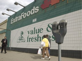 The Extra Foods store on Third Avenue in downtown Saskatoon closed for good in the fall of 2004, marking the last time a grocery store operated in the city's downtown. (GORD WALDNER/The StarPhoenix)