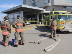 Members of the Saskatoon Fire Department can be seen outside of the Saskatoon Inn and Suites on Thursday afternoon. Emergency services were called to the 2000 block of Airport Drive at 11 a.m. for reports of a suspicious package containing a "white powder-like" substance. Paramedics, firefighters and police responded to the call with the Saskatoon Fire Department's Hazardous Materials unit determining the substance was "non-hazardous," on April 6, 2017.