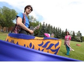 Sum Theatre stages the Syrian folktale The Woodcutter and the Lion this summer in city parks.