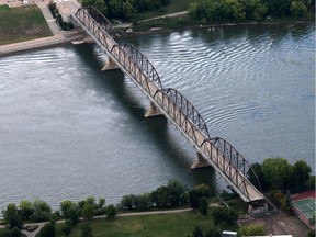 Saskatoon city council has been asked to rename the rebuilt Traffic Bridge, seen here in 2014 before its demolition, to honour Aboriginal heritage. (GREG PENDER/The StarPhoenix)