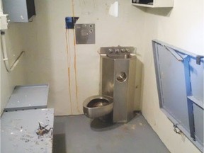 An "uninhabitable" living unit in the Saskatchewan Penitentiary in Prince Albert after a riot broke out at the prison in December 2016. (Office of the Correctional Investigator)