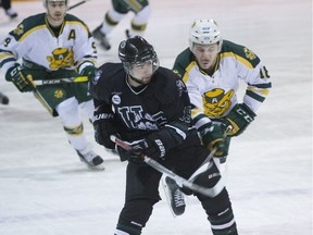 Two U Sports men's hockey powers — the University of Saskatchewan Huskies and University of Alberta Golden Bears — were at it again, only to split their weekend series.