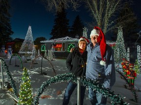 SASKATOON, SASK.; DECEMBER 7, 2015 - 1209 news lights1  Shelley and Scott Lambie and their amazing 65,000 Christmas lights display to music, at 2706 Clinkskill Drive, December 7, 2015. (GordWaldner/Saskatoon StarPhoenix)
Gord Waldner, The StarPhoenix