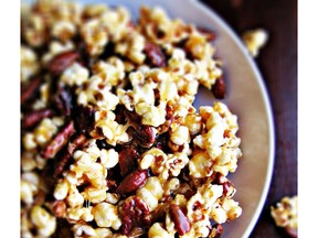 Caramel Popcorn with Roasted Nuts