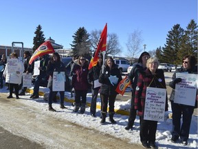 Federal employees protest the federal Phoenix Pay system in Prince Albert on Wednesday, Feb. 28, 2018 outside the penitentiary. (Peter Lozinski, Prince Albert Daily News)