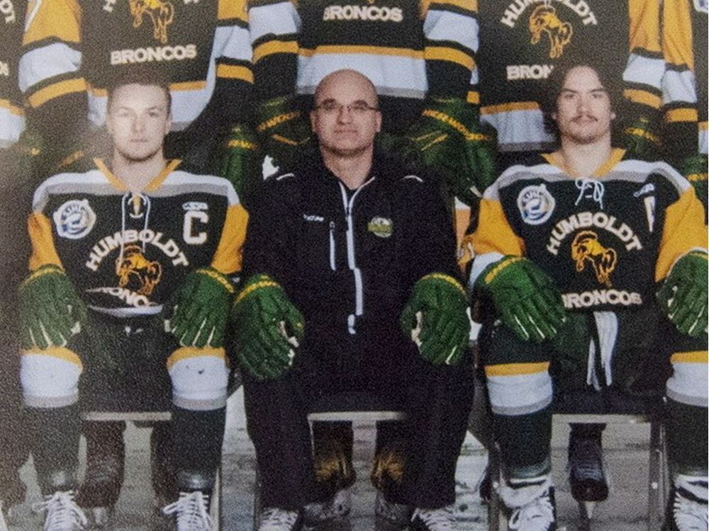 Humboldt Broncos tragedy tribute from nation's hockey community