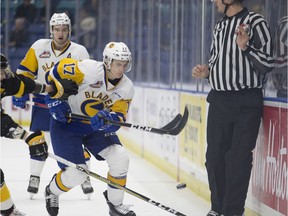 Eric Florchuk and the Saskatoon Blades split a weekend home-and-home series with the Swift Current Broncos.