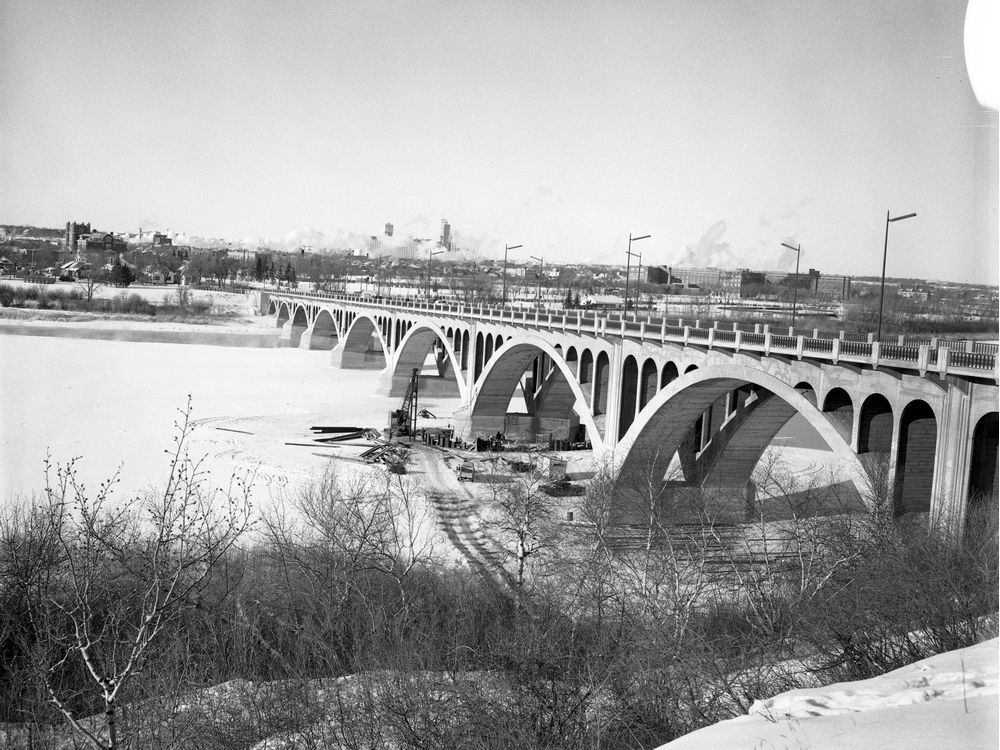 StarPhoenix Throwback Thursday Bridge Repairs Jan 31 2019   January 31 Repairs To 25th Street Bridge 