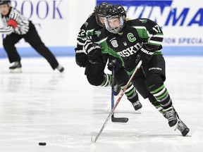 University of Saskatchewan Huskies captain Kaitlin Willoughby skates with the puck in the game against the host Western Mustangs U Sports women's hockey semifinal in London, Ont., on March 17, 2018. (Brandon VandeCaveye, U Sports)