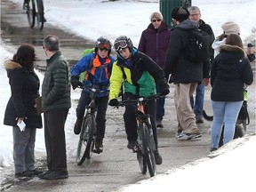 Saskatoon city council approved a one-metre buffer zone for cyclists passing pedestrians as part of a revamp of the city's cycling bylaw