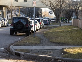 This path shows heavy pedestrian traffic in a spot without a sidewalk at 21st Street and Avenue S, Monday, Nov. 14, 2016. Paths like this could help Saskatoon city hall prioritize where sidewalks are added under a new strategy.