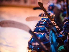 The Saskatoon Blades split a pair of WHL games over the weekend in Alberta.