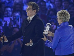 With Anne Murray as the presenter, K.D. Lang is inducted into the Canadian Music Hall of Fame at the 2013 Juno Awards in Regina (Troy Fleece / Regina Leader-Post)