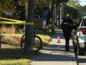 Two areas on the 200 block of Avenue W South were taped off while members of the Saskatoon Police Service major crimes unit and forensic identification unit investigated on Sept. 10, 2020.