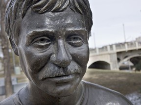 A bronze, slightly-larger-than-life statue of Denny Carr was installed overlooking the South Saskatchewan River at the western end of University Bridge in 2000. It portrays Carr running along the Meewasin Trail, where he could be seen every day over the lunch hour before he fell ill.