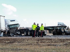 Detours were put in place on Oct. 21, 2020 after a fatal collision between three semi truck and trailer units on Circle Drive near the College Drive exit (Michelle Berg / Saskatoon StarPhoenix)