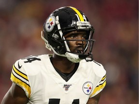 Former NFL receiver Tevin Jones, shown with the Pittsburgh Steelers, has signed with the Saskatchewan Roughriders.