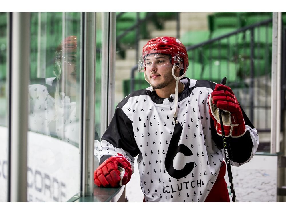 LIONS SIGN HUMBOLDT BRONCOS FORWARD KALEB DAHLGREN - York