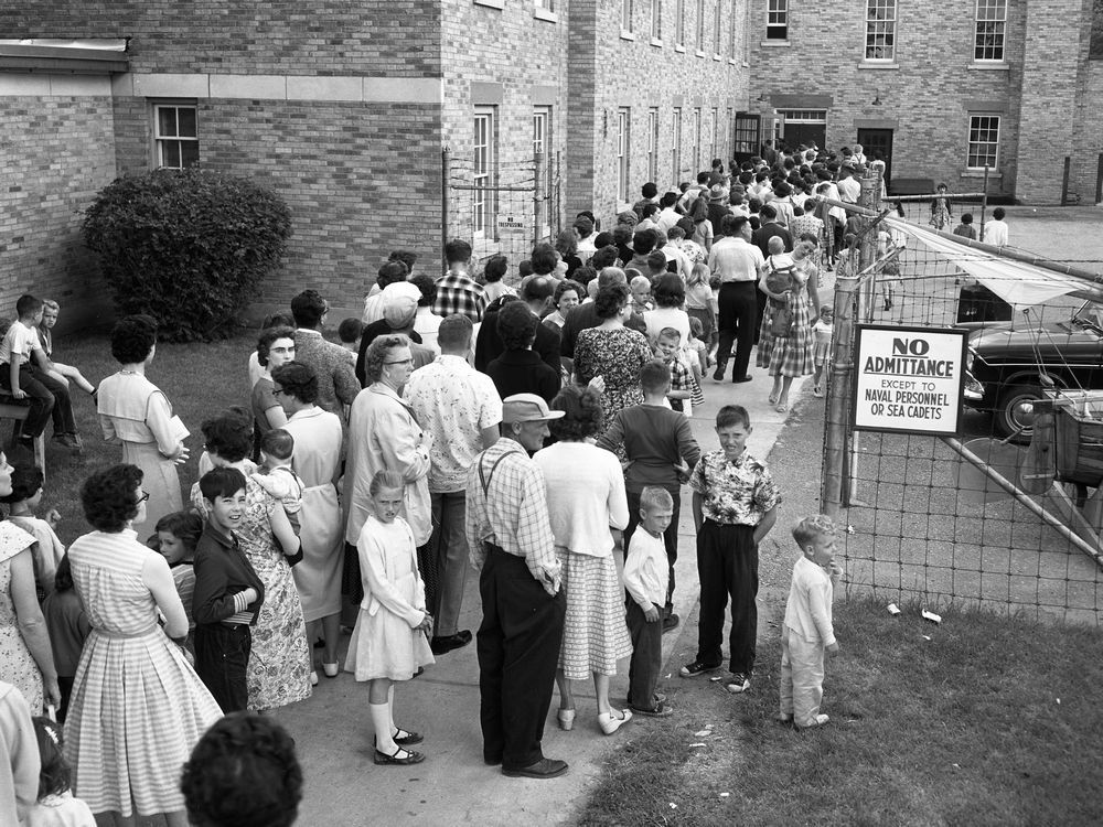 StarPhoenix Throwback Thursday Polio Vaccine Line Toronto Sun   0624 Throwback Thursday Polio Vaccine S Sp B 14047 001 W 