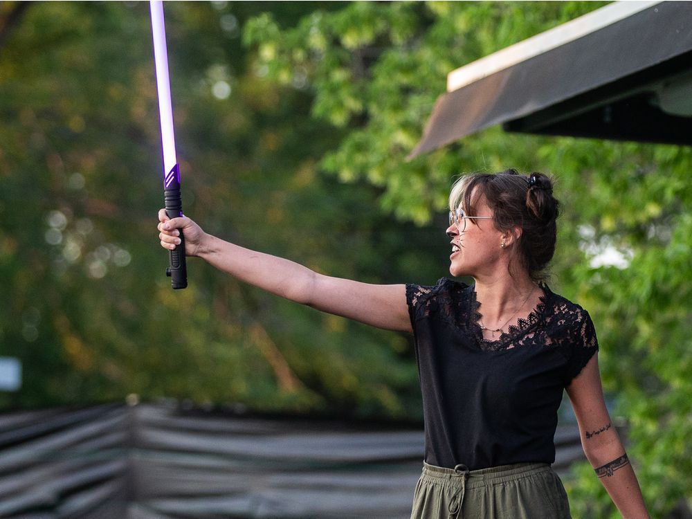 Saskatoon Fringe reviews Laughs and emotion, but no nudity (just short