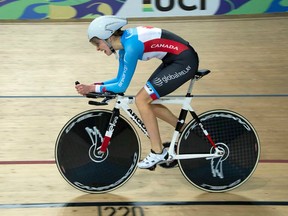 Keely Shaw in action at the UCI Paracycling Track World Championships.