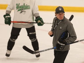 SASKATOON, SK-- 0915 sports babcock - Long-time NHL coach Mike Babcock is now coaching the U of S Huskies men's hockey team at Merlis Belsher Place. Photo taken in Saskatoon on Tuesday, Sept. 14, 2021.
