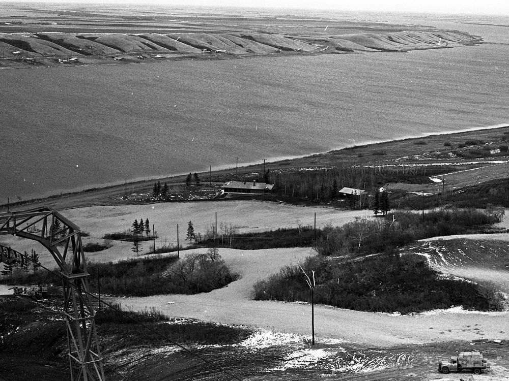 Throwback Thursday Mount Blackstrap construction Toronto Sun