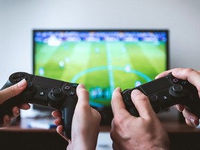 University of Saskatchewan graduate student Shaylyn Kress and her research team investigated how visual skills picked up from video game playing can affect reading ability.