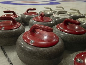 010622-Curling_-_03_266204017-W