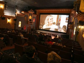 Les Oscars au Roxy Theatre de Saskatoon le 22 février 2015. Bridges photo de Michelle Berg