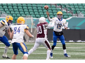 Saskatoon Hilltops quarterback Damon Dutton (19) passes the ball during the Prairie Football Conference championship game against the Regina Thunder at Mosaic Stadium in Regina on Nov. 14, 2021. BRANDON HARDER/ Regina Leader-Post