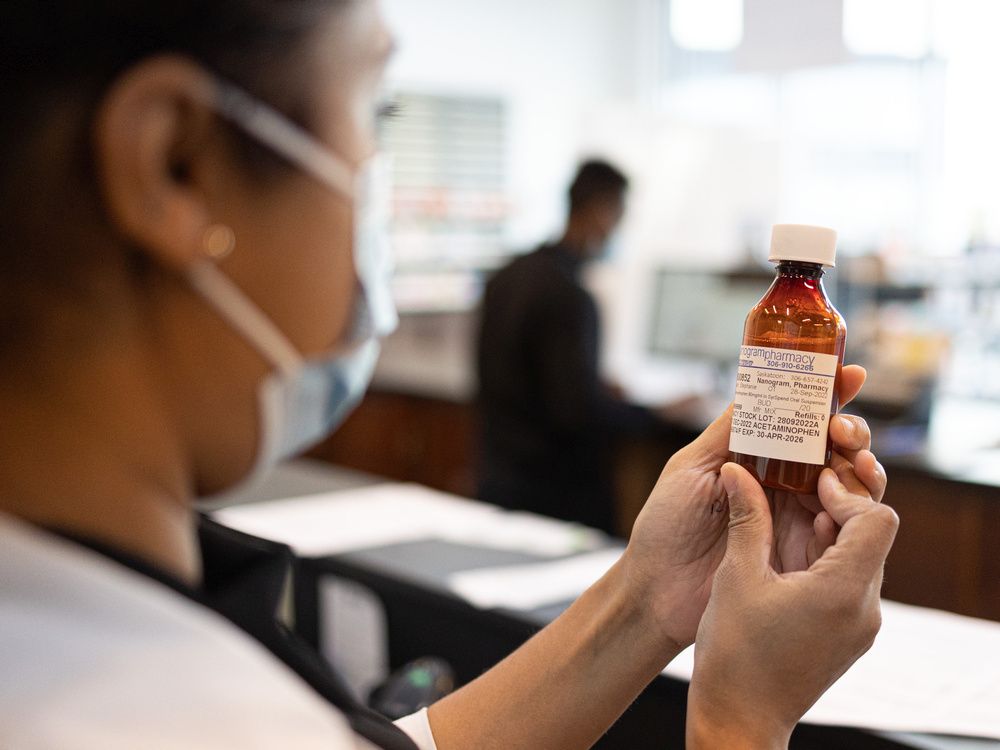 Sask. pharmacy fills gap as kid's Tylenol, Advil shortages continue