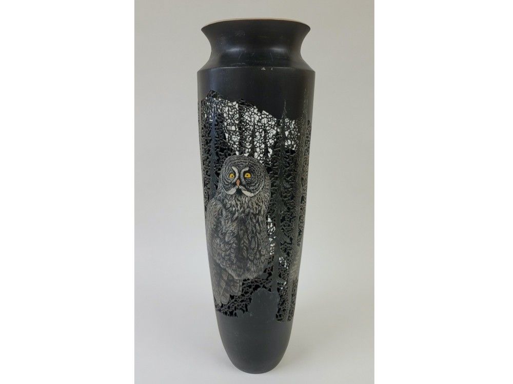  frank sudol owls, 2006, saskatchewan birch. the piece was donated to sk arts permanent collection by michael and debbie kowbel in recognition of sudol’s artistic talent and friendship.