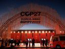 Delegates arrive at the COP27 climate conference in Egypt's Red Sea resort city of Sharm el-Sheikh on November 7, 2022. (Photo by MOHAMMED ABED / AFP)