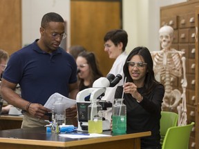 The College of Education saw a significant increase in undergraduate student enrolment in 2021-22. Other USask colleges which also saw increases at the undergraduate level in the past year include the College of Medicine and the Western College of Veterinary Medicine. At the graduate level, the increases have been primarily in the Edwards School of Business, College of Pharmacy and Nutrition, and School of Public Health. PHOTO: USASK/ DAVID STOBBE
